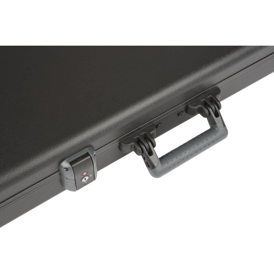 FENDER Deluxe Molded Strat / Tele Case Black