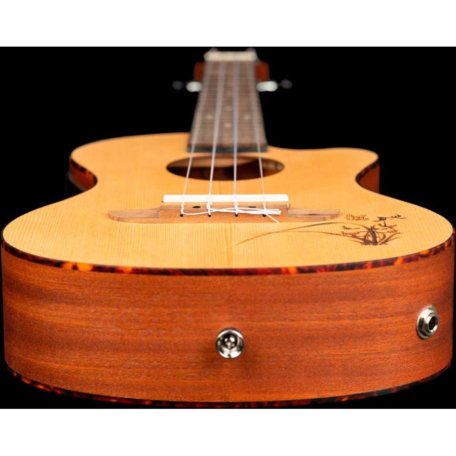 ORTEGA RU5CE-TE ukulele