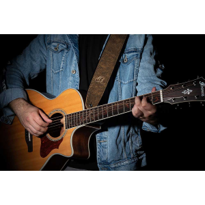 ORTEGA OSAR-3 tracolla chitarra