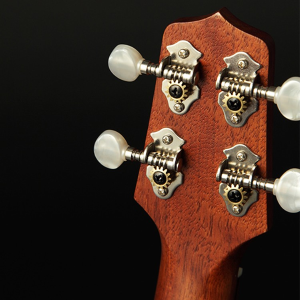 TAKAMINE GU-S1 Ukulele soprano