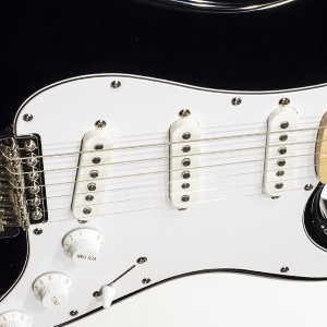 TOKAI Traditional Strato Style SSS Black AST52 BB/M