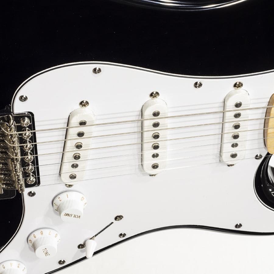 TOKAI Traditional Strato Style SSS Black AST52 BB/M