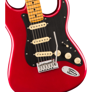 FENDER American Ultra II Stratocaster Sinister Red