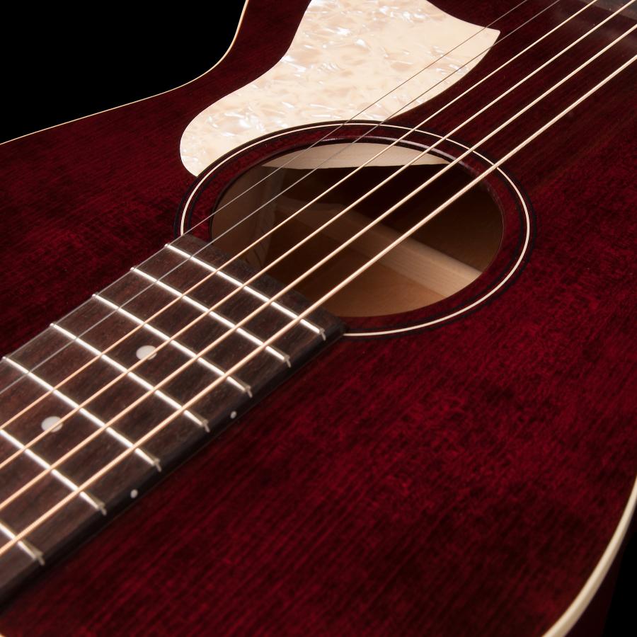 ART AND LUTHERIE Chitarra Acustica Roadhouse Tennesse Red