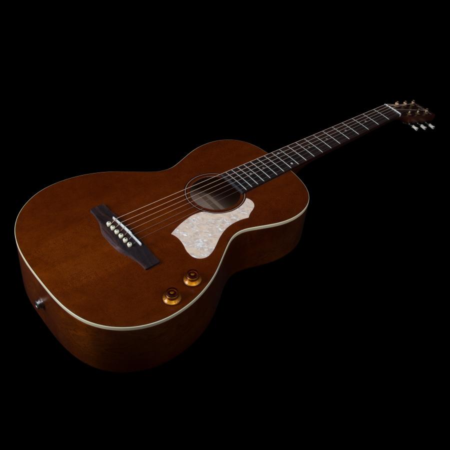 ART AND LUTHERIE Chitarra Acustica Roadhouse Havana Brown
