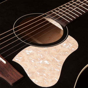ART AND LUTHERIE Chitarra Acustica Americana Faded Black