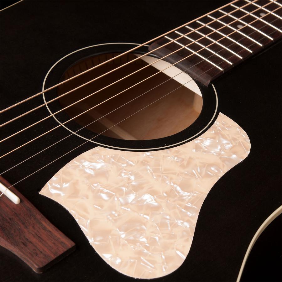 ART AND LUTHERIE Chitarra Acustica Americana Faded Black