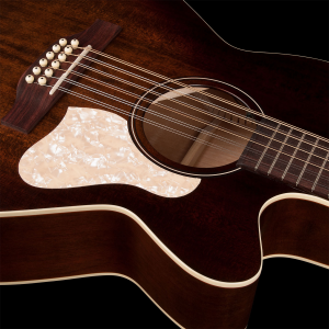 ART AND LUTHERIE Chitarra Acustica Legacy 12 Cutaway Bourbon