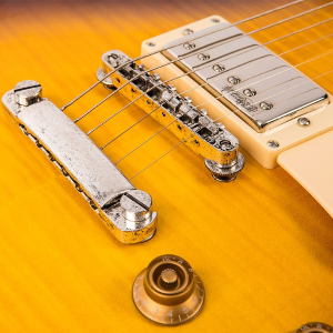 VINTAGE Chitarra Elettrica V100 Icon Distressed Tobacco