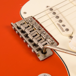 VINTAGE Chitarra Elettrica V6 Icon Distressed Firenza Rosso